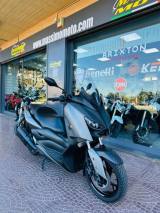 YAMAHA X-MAX 300 TUTTO INCLUSO ANCHE PASSAGGIO!