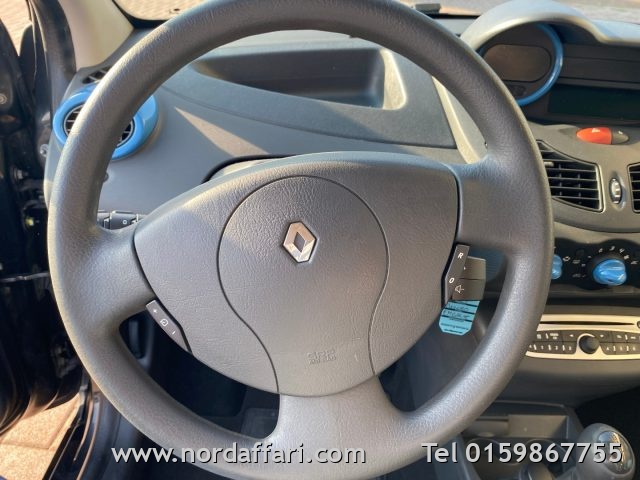 RENAULT Twingo - foto: 13