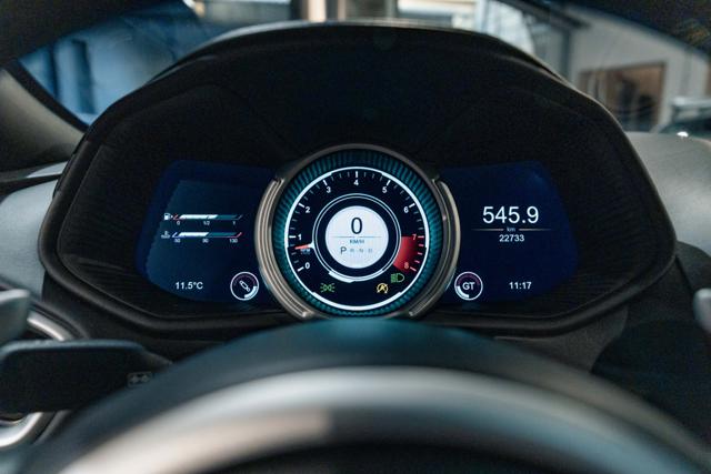 ASTON MARTIN DB11 V12 COUPE 5.2 V12 AMR AUTO - foto 38