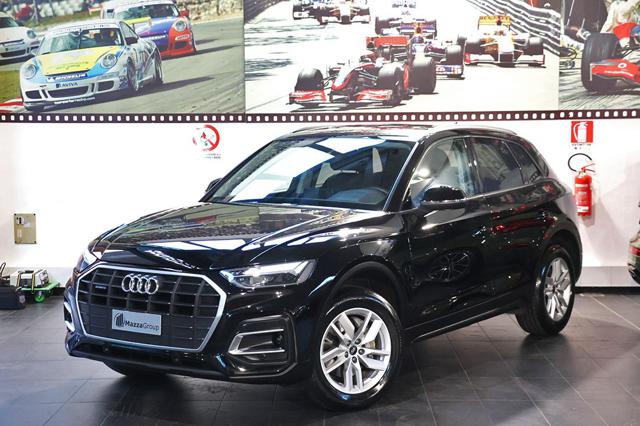 AUDI Q5 Black pastel