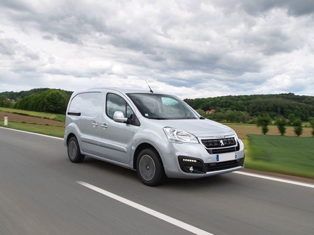 peugeot partner 1.6hdi automatico 3 posti garanzia, km certificati usata