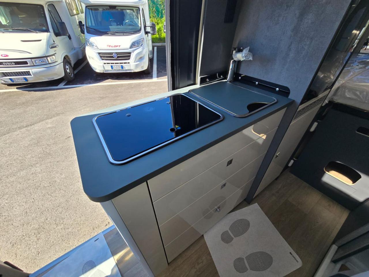 LAIKA KOSMO VAN 6.0 - 24