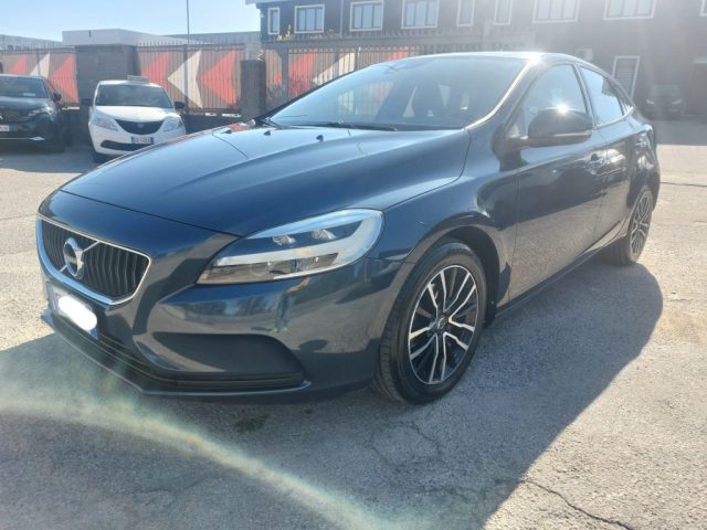 volvo v40 d2 inscription usata