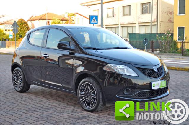 lancia ypsilon 1.2 69 cv 5 porte ss gold usata