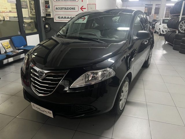 lancia ypsilon 1.2 69 cv 5 porte platinum garanzia 24 mesi usata