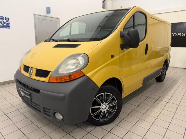 renault trafic 1.9 dci/100pc-tn usata