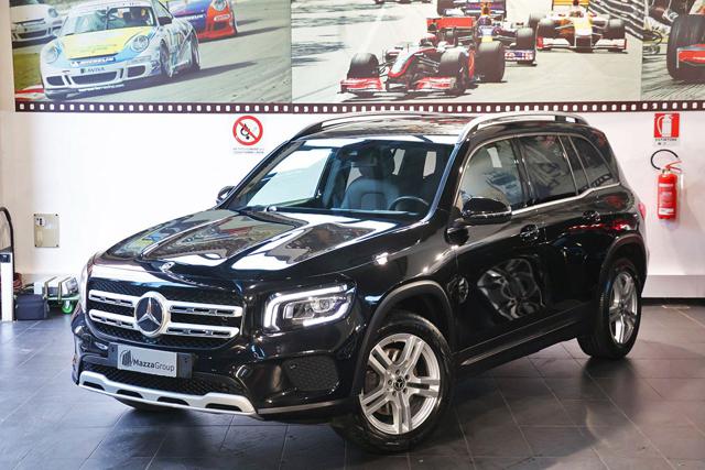 MERCEDES-BENZ GLB 200 Nero Cosmo pastello