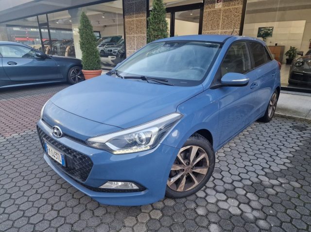 HYUNDAI i20 Blu pastello