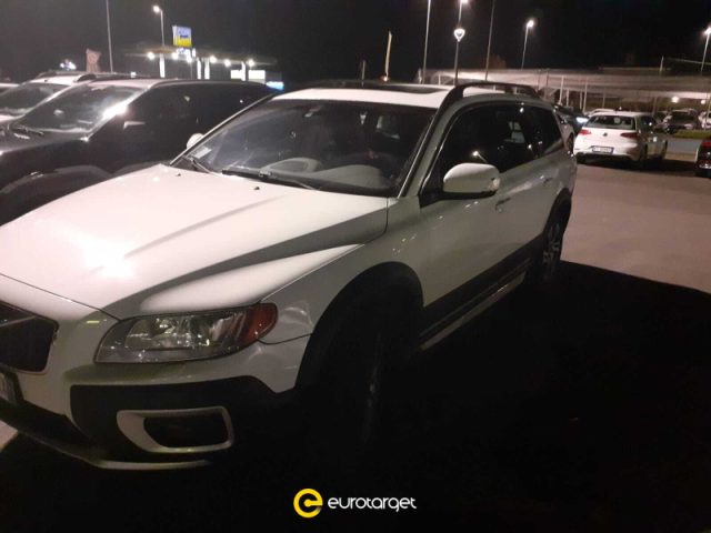 volvo xc70 d5 awd geartronic momentum usata