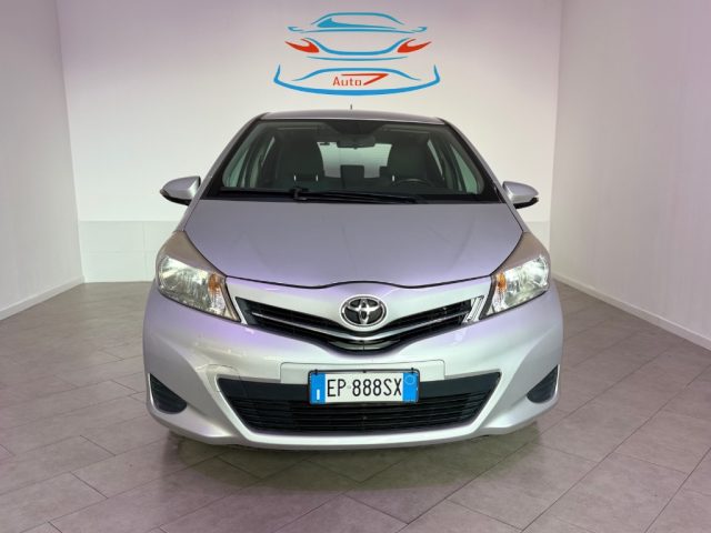 toyota yaris 1.0 5 porte lounge usata