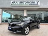VOLVO XC40 D3 AWD Geartronic Momentum