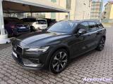 VOLVO V60 Cross Country 2.0 b4 awd CERCHI 20'' IVA ESP UNICO PROPRIETARIO