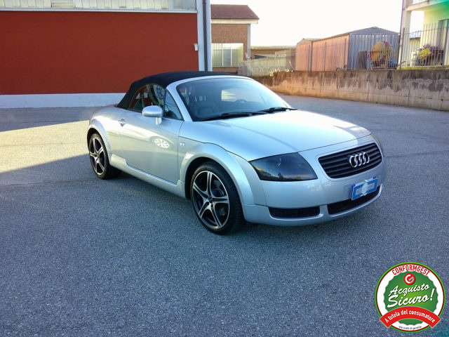 AUDI TT Argento metallizzato