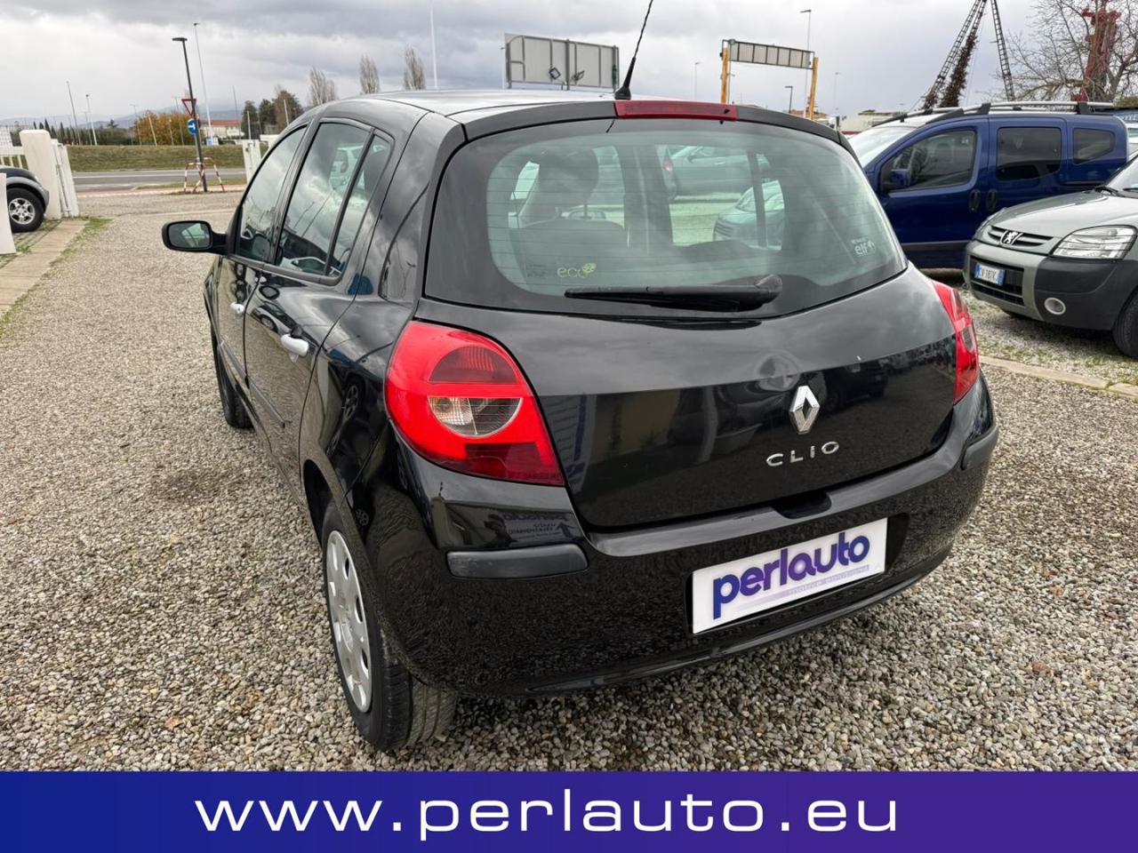 RENAULT Clio 1.2 16V 5 porte Le Iene - 5