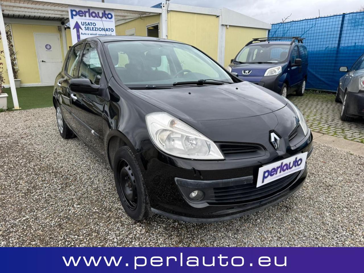 RENAULT Clio 1.2 16V 5 porte Le Iene - 2