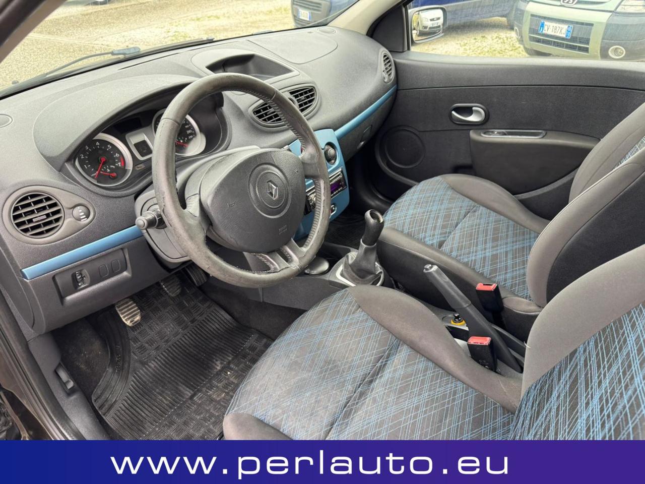 RENAULT Clio 1.2 16V 5 porte Le Iene - 8