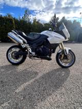TRIUMPH Tiger 1050 .