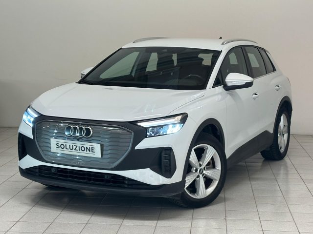 AUDI Q4 e-tron Bianco pastello