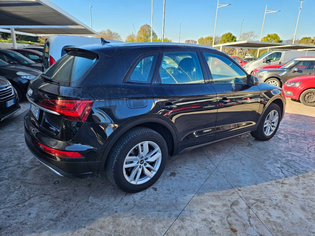 AUDI Q5 40 TDI 204 CV quattro S tronic Business Advanced - 4
