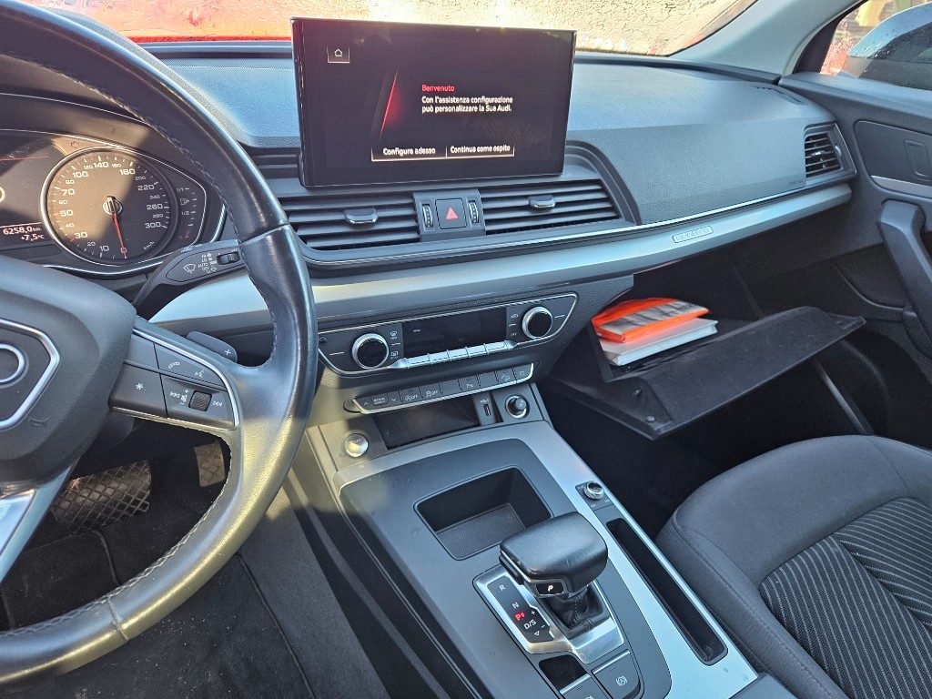 AUDI Q5 40 TDI 204 CV quattro S tronic Business Advanced - 9