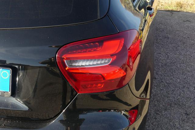 MERCEDES-BENZ A 200 D AUTOMATIC PREMIUM - foto 31