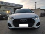 AUDI Q3 35 TFSI Business Advanced