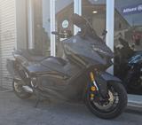 YAMAHA T-Max 560 ABS