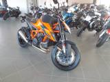 KTM 1290 Super Duke R .