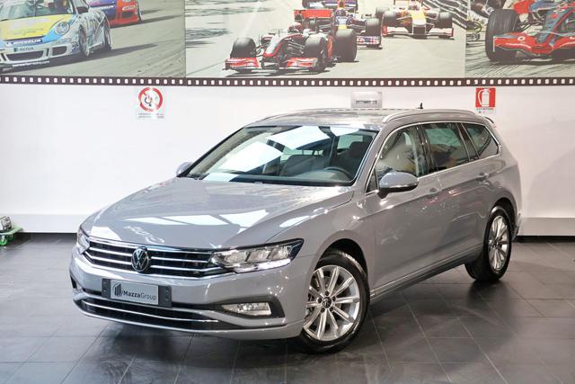 VOLKSWAGEN Passat Variant Moonstone Grey pastello
