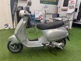 PIAGGIO Vespa 125 LX Scooter