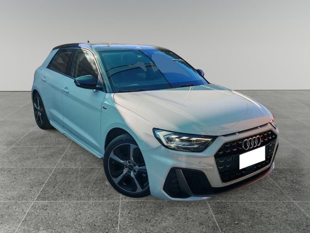 AUDI A1 Bianco pastello
