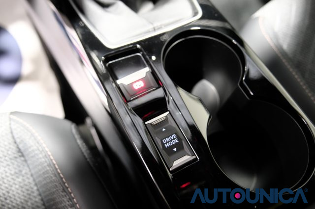PEUGEOT 2008 usata, con Luci diurne
