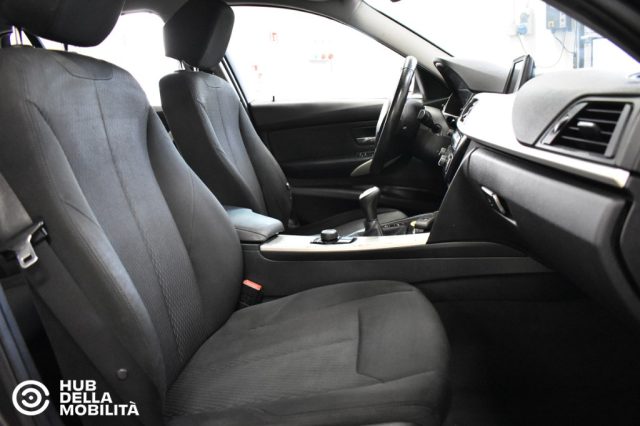 BMW 320 D XDRIVE TOURING BUSINESS ADVANT - foto 17