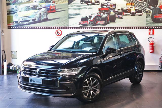 VOLKSWAGEN Tiguan Nero metallizzato