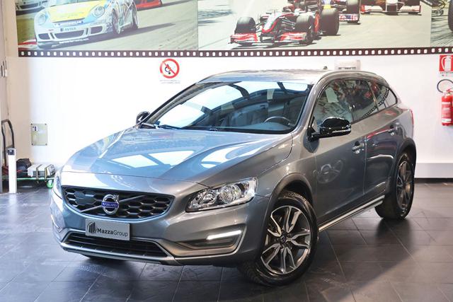 VOLVO V60 Cross Country Grigio metallizzato