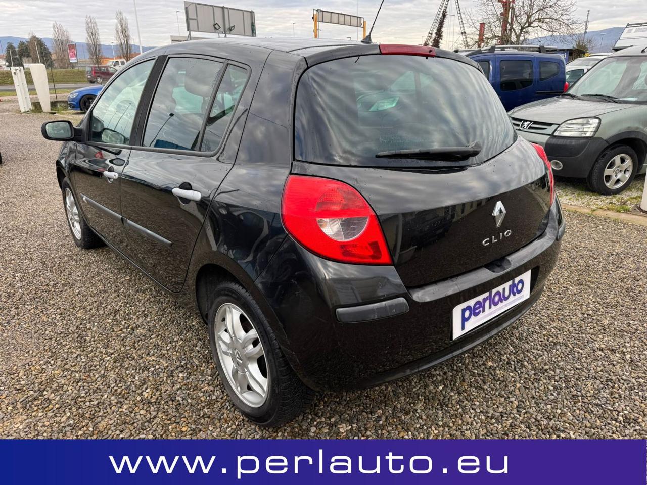 RENAULT Clio 1.2 16V 5 porte - 6