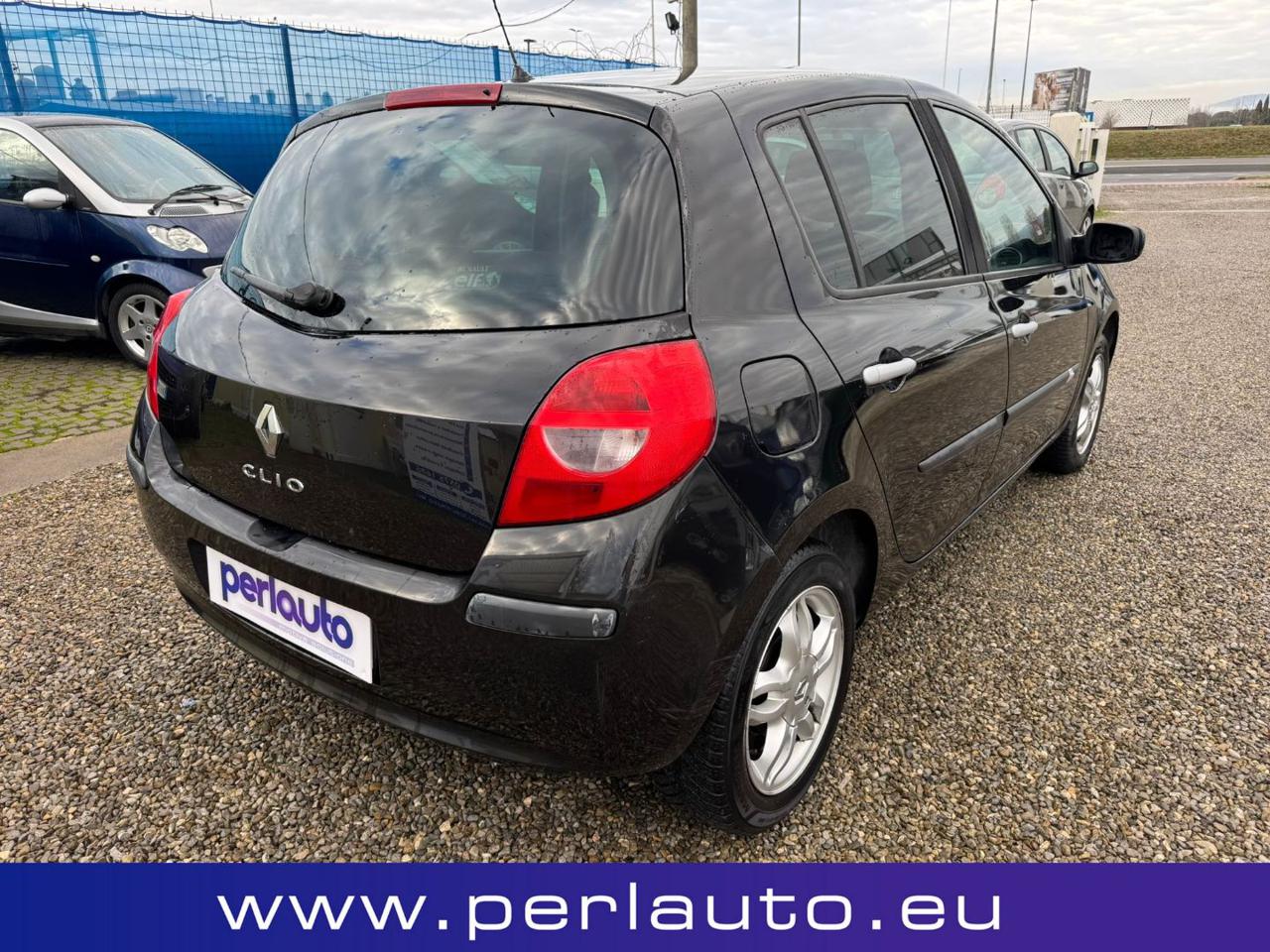 RENAULT Clio 1.2 16V 5 porte - 5