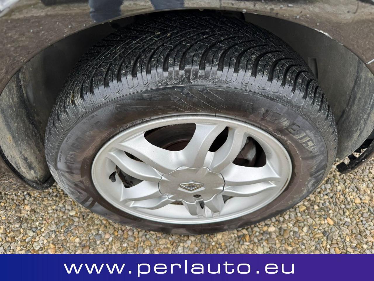 RENAULT Clio 1.2 16V 5 porte - 15