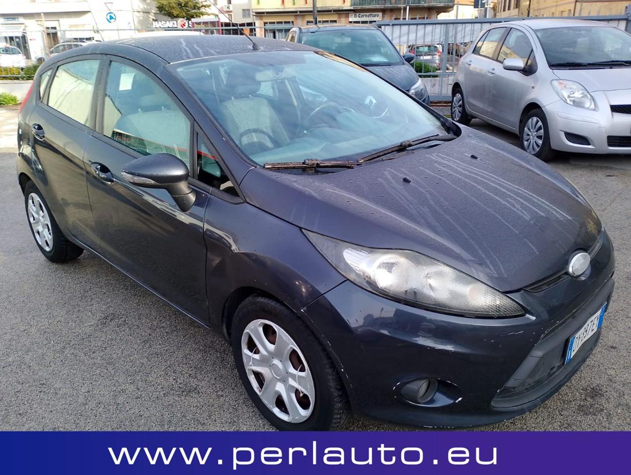 FORD Fiesta 1.2 82 CV 5 porte Titanium - 2