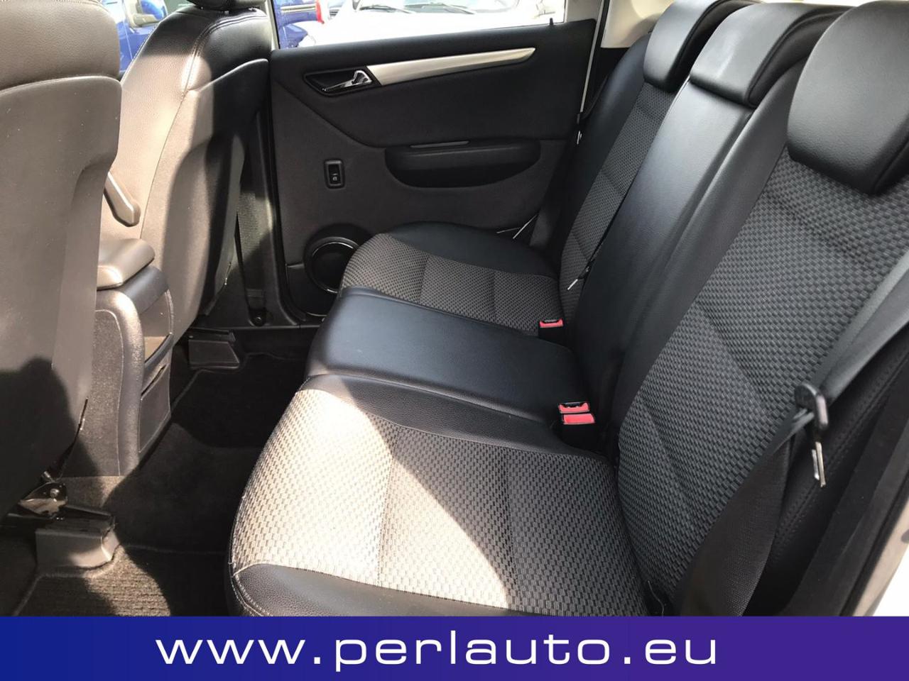 MERCEDES-BENZ A 180 CDI Avantgarde - 13