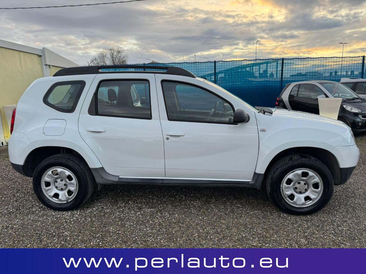 DACIA Duster 1.6 110CV 4x2 GPL Lauréate - 4