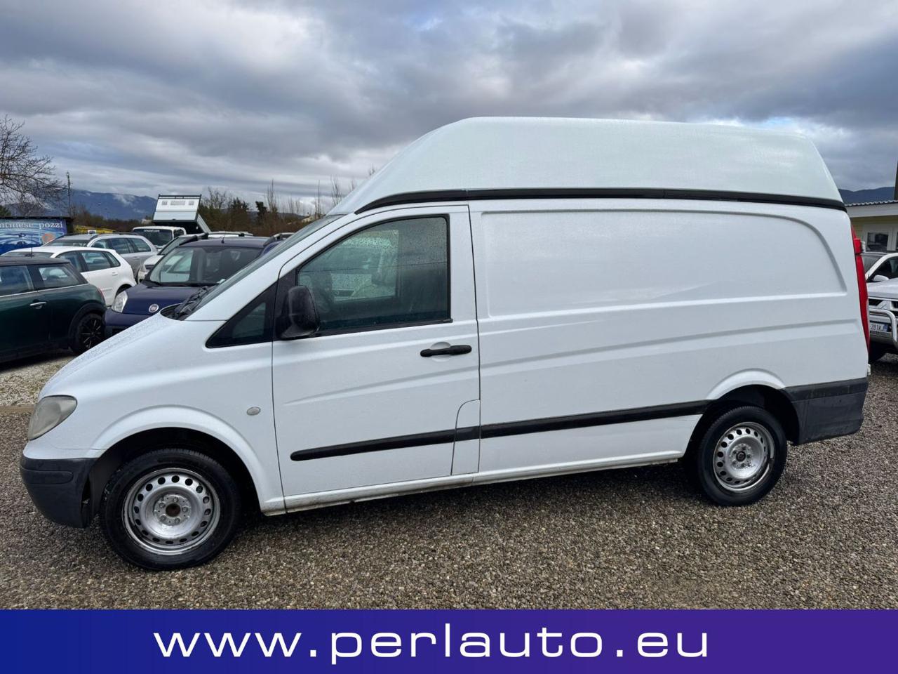 MERCEDES-BENZ Vito 2.2 111 CDI DOPPIO TETTO ALTO - 4