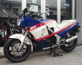 KAWASAKI GPz 600 R TRICOLOR