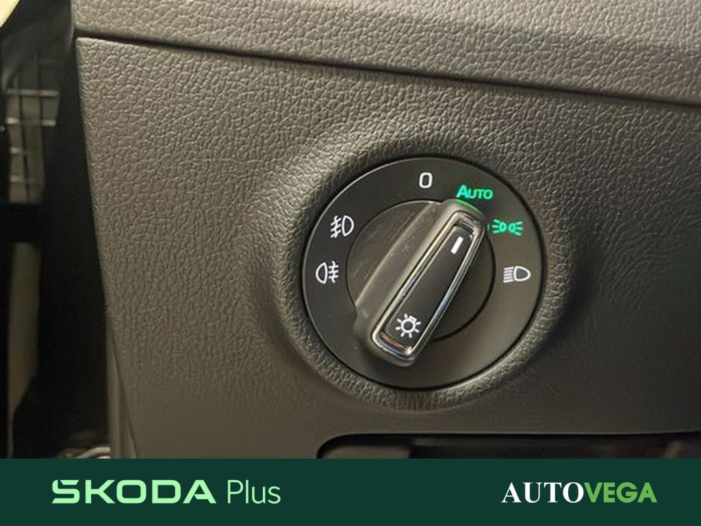 immagine usato SKODA Superb wagon 2.0 tdi evo sportline 150cv dsg