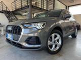 AUDI Q3 40 TDI quattro S tronic Business