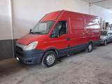 IVECO autocarro  daily 35
