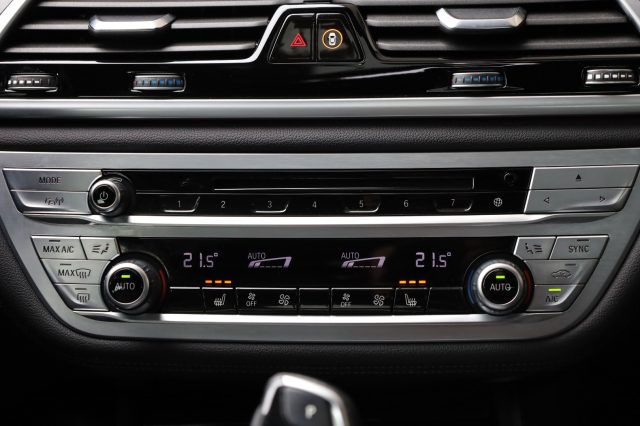 BMW 730 D XDRIVE MSPORT TETTO HEAD-UP SO - foto 33