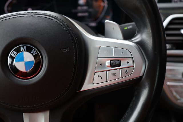 BMW 730 D XDRIVE MSPORT TETTO HEAD-UP SO - foto 40