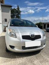 TOYOTA Yaris 1.0 5 porte