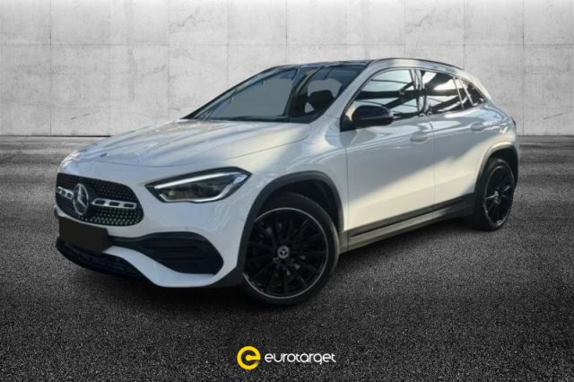MERCEDES-BENZ GLA 250 Elettrica/Benzina 2021 usata